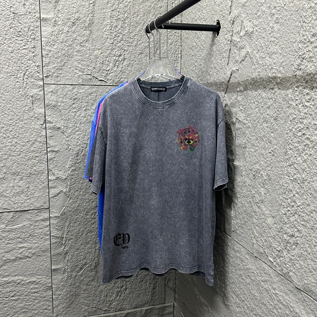 🅿️180 CH Crow Heart* 2025 spring and summer new style Snowflake distressed washed retro round neck short sleeves Chest logo Horseshoe print Customized fabric Short-sleeved T-shirt Unisex Size: S M L XL XXL Color: Snowflake Black Snowflake Gray Snowflake Pink Snowflake Blue